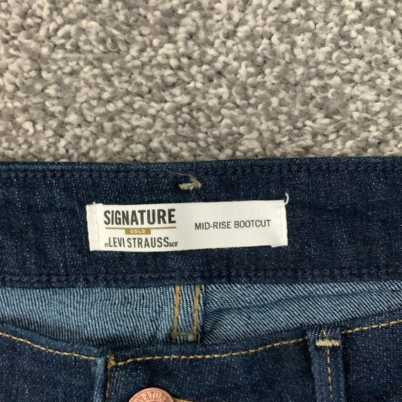 Signature Levi Strauss mid rise jeans size 16L - Picture 3 of 5
